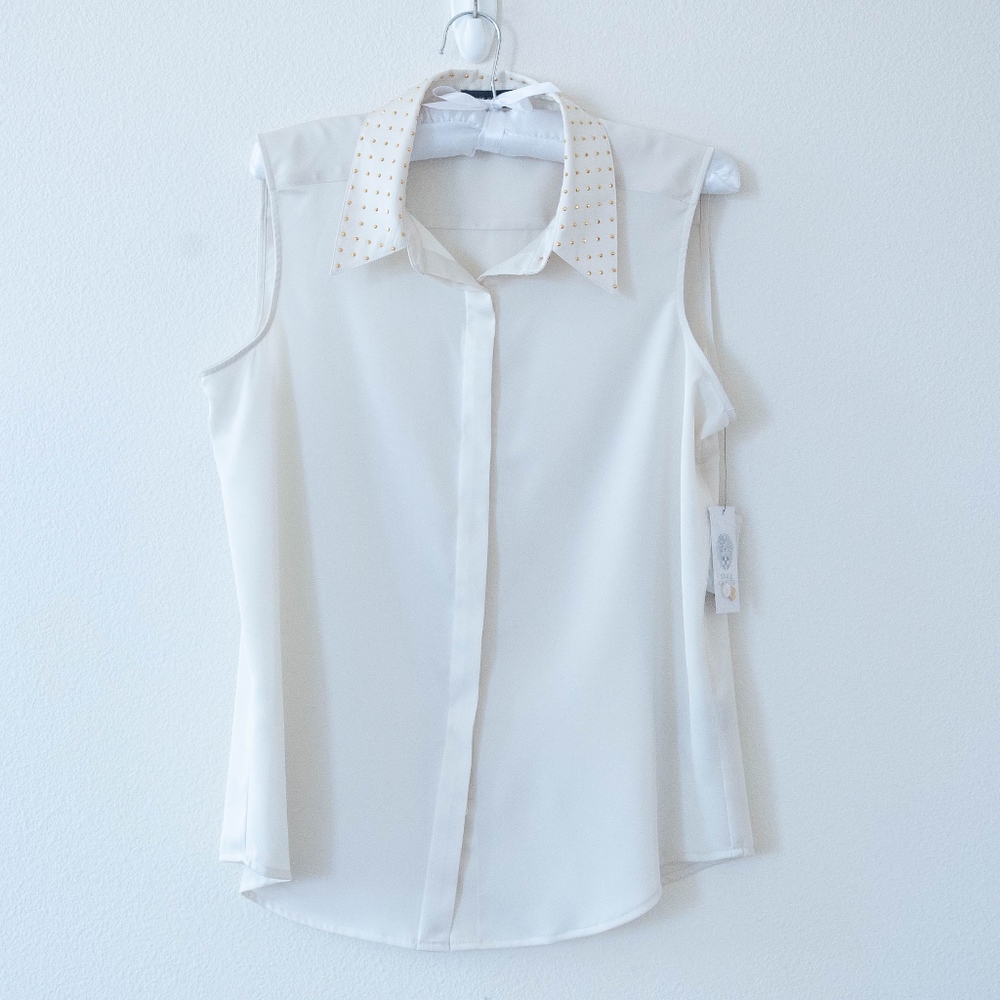 Vince Camuto Cream Silky Button Up Shirt Size MP